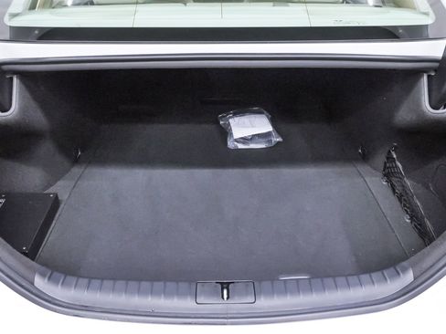 Certified 2026 Genesis G70 2.5T Prestige image 34