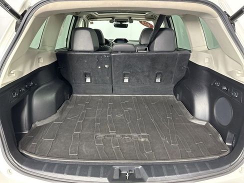 Used 2020 Subaru Forester Touring AWD/4WD image 30