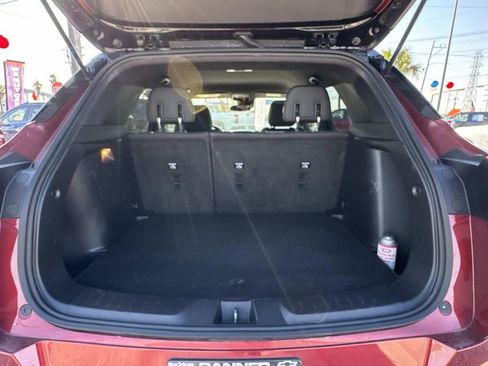 Used 2022 Chevrolet TrailBlazer RS w/ Technology Package image 8