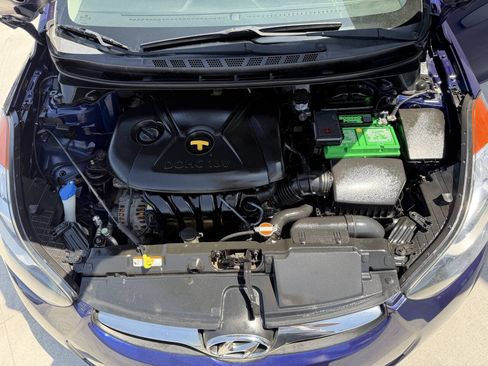 Used 2011 Hyundai Elantra GLS FWD image 17