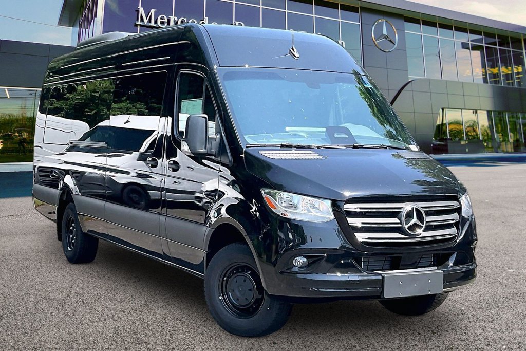 New 2026 Mercedes-Benz Sprinter 3500 image 1