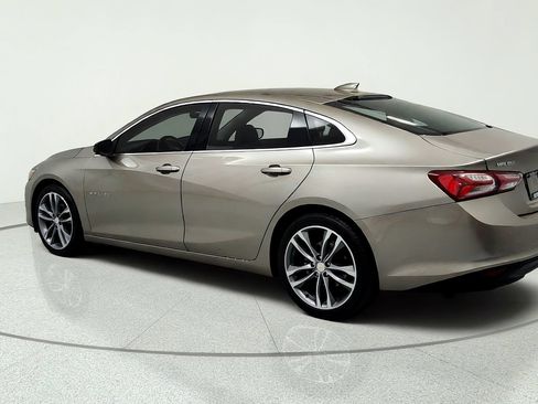 Used 2022 Chevrolet Malibu LT FWD image 3