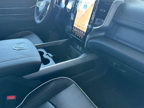 New 2026 RAM 2500 Laramie AWD/4WD image 14