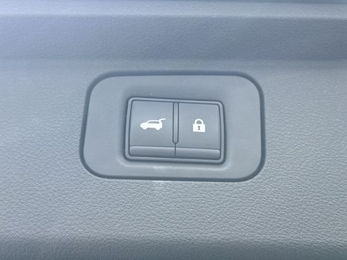Used 2025 INFINITI QX80 Sensory AWD/4WD image 15