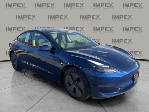 Used 2023 Tesla Model 3 Standard Range image 7