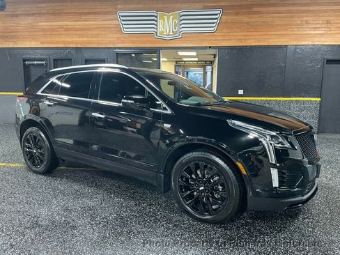 Used 2022 Cadillac XT5 Premium Luxury w/ LPO, ONYX Package AWD/4WD image 1