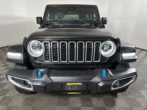 Used 2024 Jeep Wrangler Unlimited Sahara AWD/4WD image 7
