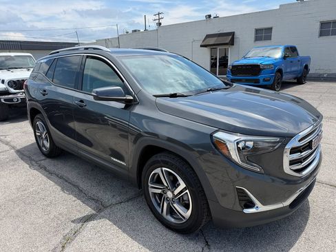 Used 2020 GMC Terrain SLT AWD/4WD image 12