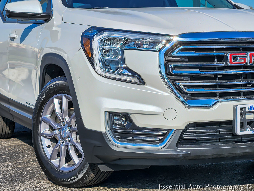 Used 2022 GMC Terrain SLT AWD/4WD image 3