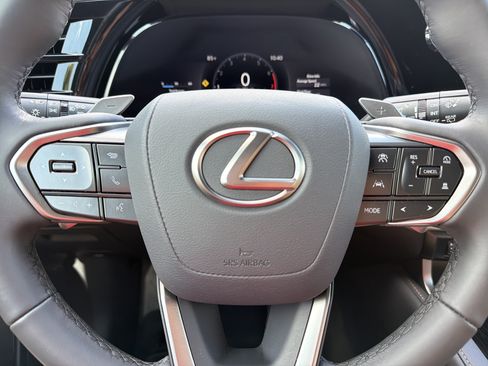 Used 2025 Lexus RX 350 FWD w/ Technology Package image 11