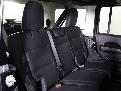 Used 2020 Jeep Wrangler Unlimited Sahara w/ Uconnect 4C Nav & Sound Group image 25