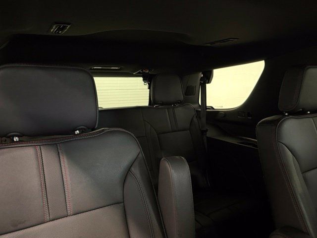Used 2024 Chevrolet Tahoe RST w/ Luxury Package AWD/4WD image 38