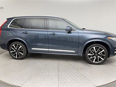 Certified 2023 Volvo XC90 B6 Plus w/ Protection Package Premier image 9