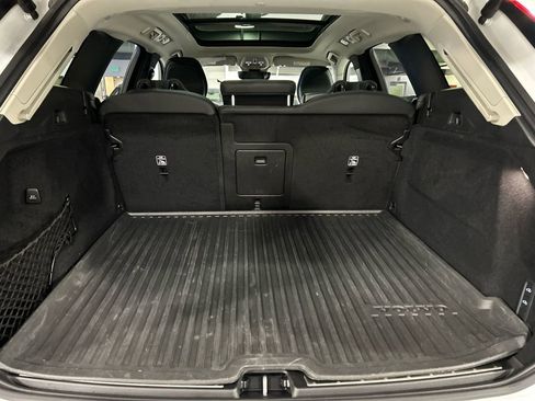 Used 2023 Volvo XC60 B5 Ultimate w/ Climate Package AWD/4WD image 27