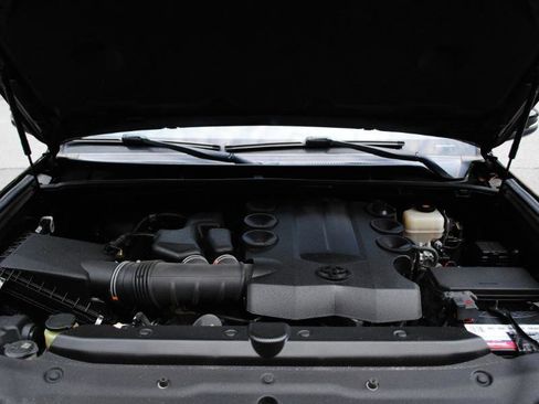 Used 2020 Toyota 4Runner Nightshade image 33