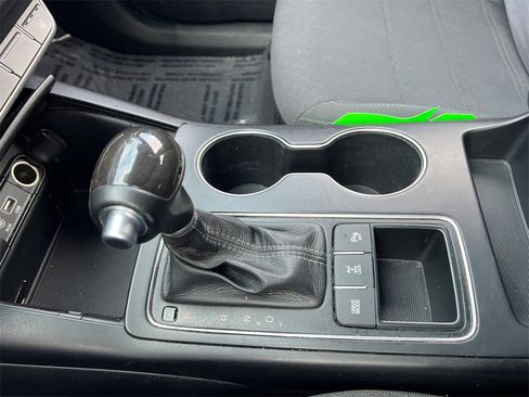 Used 2016 Kia Sorento LX w/ LX Convenience Package image 21