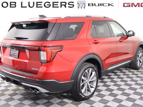 Used 2025 Ford Explorer Platinum w/ Ultimate Package AWD/4WD image 5