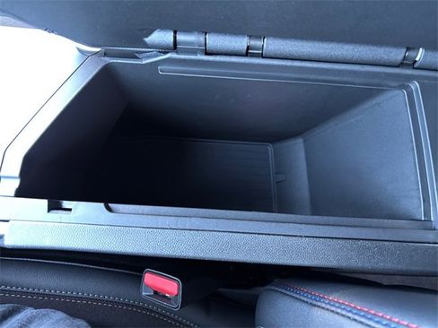 New 2025 Chevrolet Equinox EV RS image 25