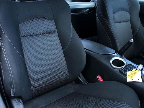 Used 2016 Nissan 370Z Coupe image 14