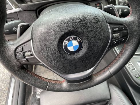 Used 2017 BMW 330i Sedan w/ Premium Package RWD image 17