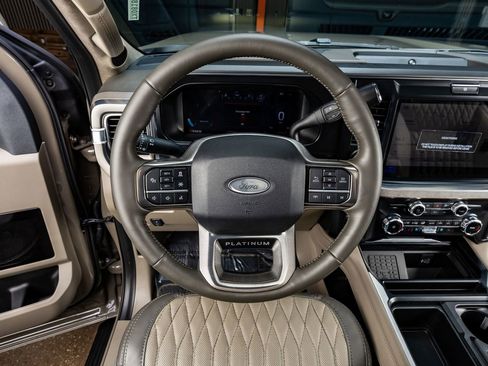 Used 2026 Ford F450 Platinum w/ Platinum Plus Package image 20