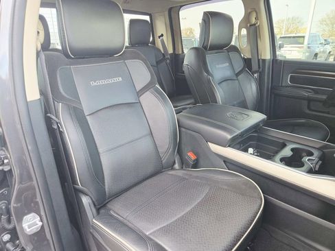 Used 2022 RAM 3500 Laramie image 19