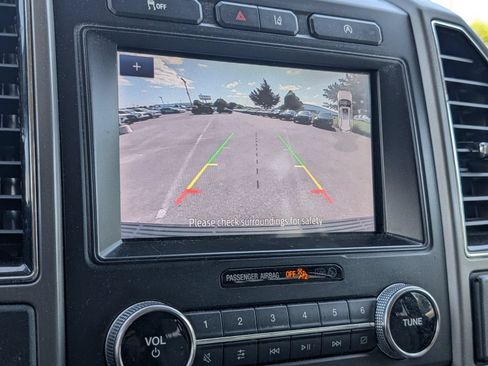 Used 2020 Ford Expedition XLT RWD image 12