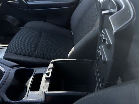 Used 2018 Nissan Rogue Sport S w/ S Appearance Package image 31