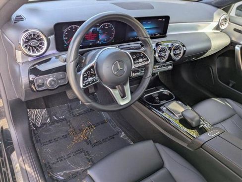 Used 2022 Mercedes-Benz A 220 4MATIC image 10