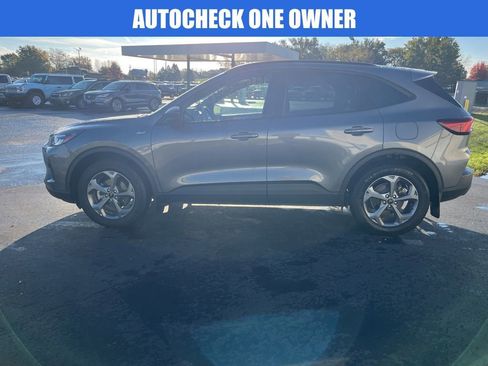 Used 2025 Ford Escape ST-Line w/ Cold Weather Package image 7