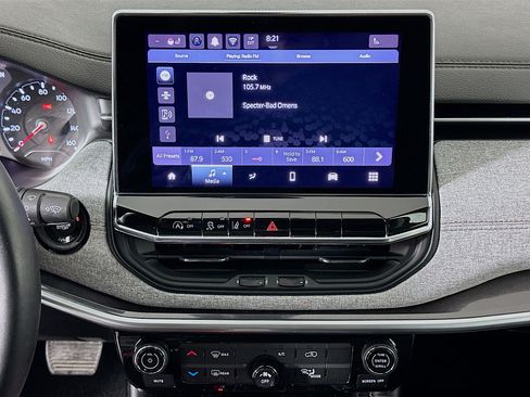 Used 2022 Jeep Compass Latitude image 21