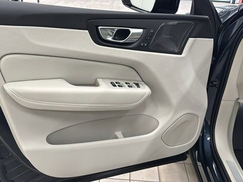 New 2026 Volvo XC60 B5 Ultra w/ Protection Package Premier AWD/4WD image 21