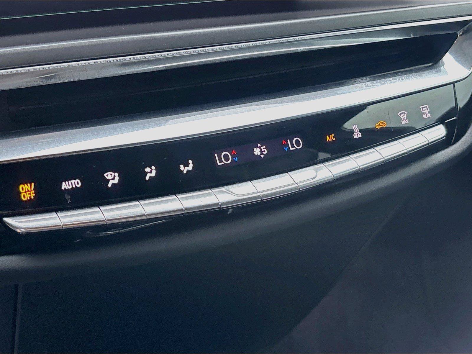 Used 2024 Cadillac Lyriq Tech RWD image 16