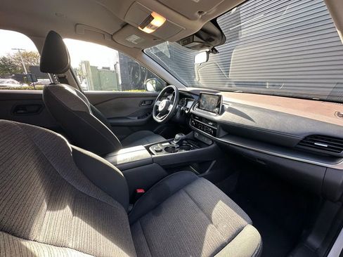 Used 2022 Nissan Rogue S AWD/4WD image 34