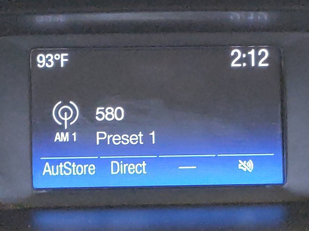 Used 2018 Ford Focus SE FWD image 25