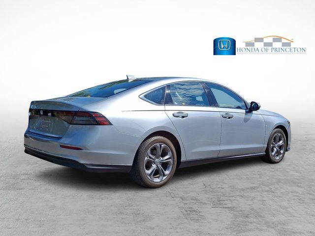 Certified 2024 Honda Accord EX image 6