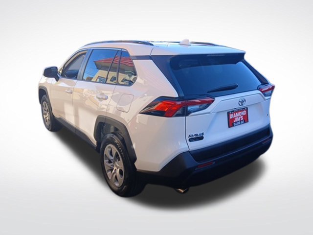 Used 2021 Toyota RAV4 LE FWD image 5