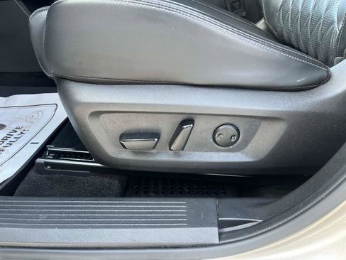 Certified 2023 Nissan Rogue Platinum w/ Platinum Premium Package image 20