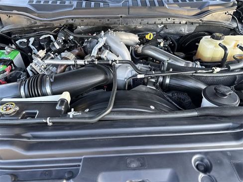 Used 2021 Ford F250 Platinum image 12
