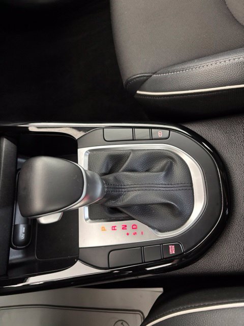 Used 2022 Kia Forte GT-Line w/ GT-Line Technology Package FWD image 19