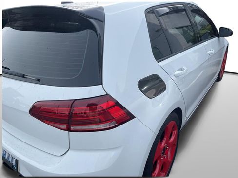 Used 2020 Volkswagen GTI S image 21