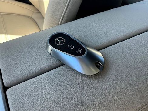 Certified 2023 Mercedes-Benz C 300 4MATIC Sedan image 10