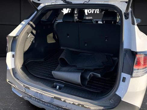 Certified 2025 Kia Sportage X-Pro image 17