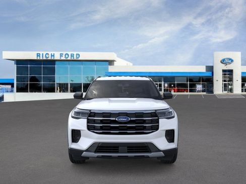 New 2026 Ford Explorer Active RWD image 10