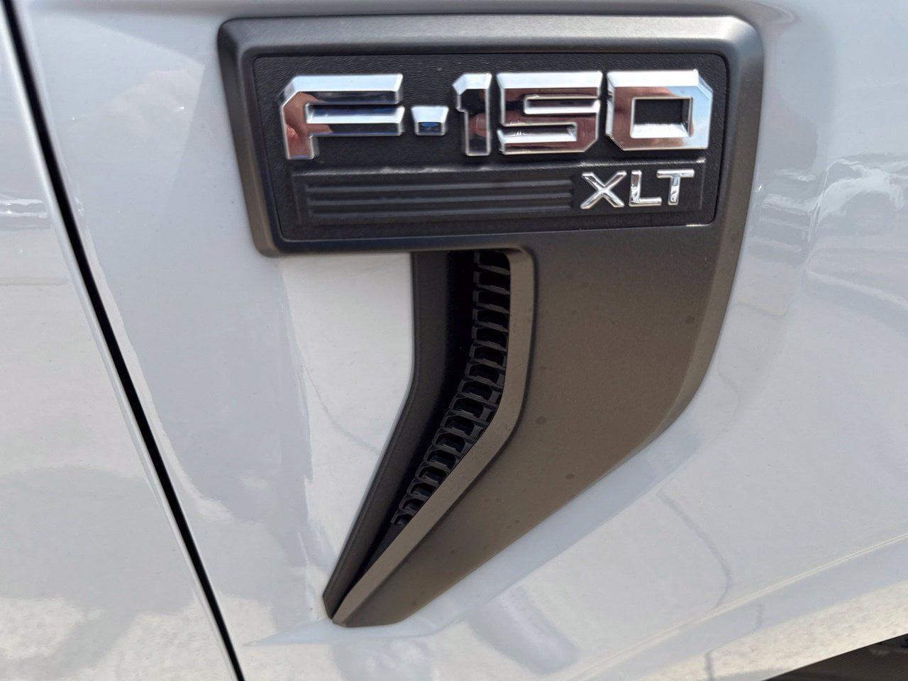 Used 2023 Ford F150 XLT w/ Equipment Group 302A High AWD/4WD image 16
