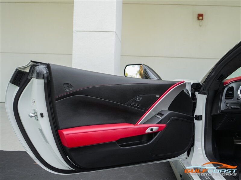 Used 2016 Chevrolet Corvette Z06 w/ 3LZ Preferred Equipment Group RWD image 24