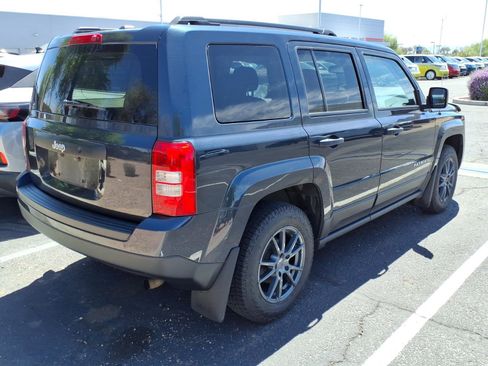 Used 2016 Jeep Patriot Sport FWD image 3