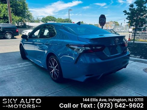 Used 2023 Toyota Camry SE FWD image 6