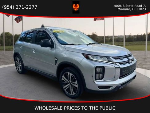 Used 2020 Mitsubishi Outlander Sport ES image 2