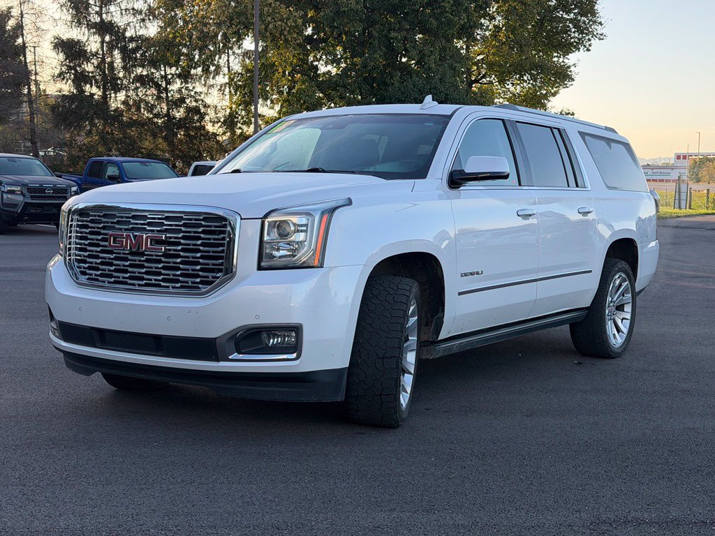 Used 2018 GMC Yukon XL Denali AWD/4WD image 2
